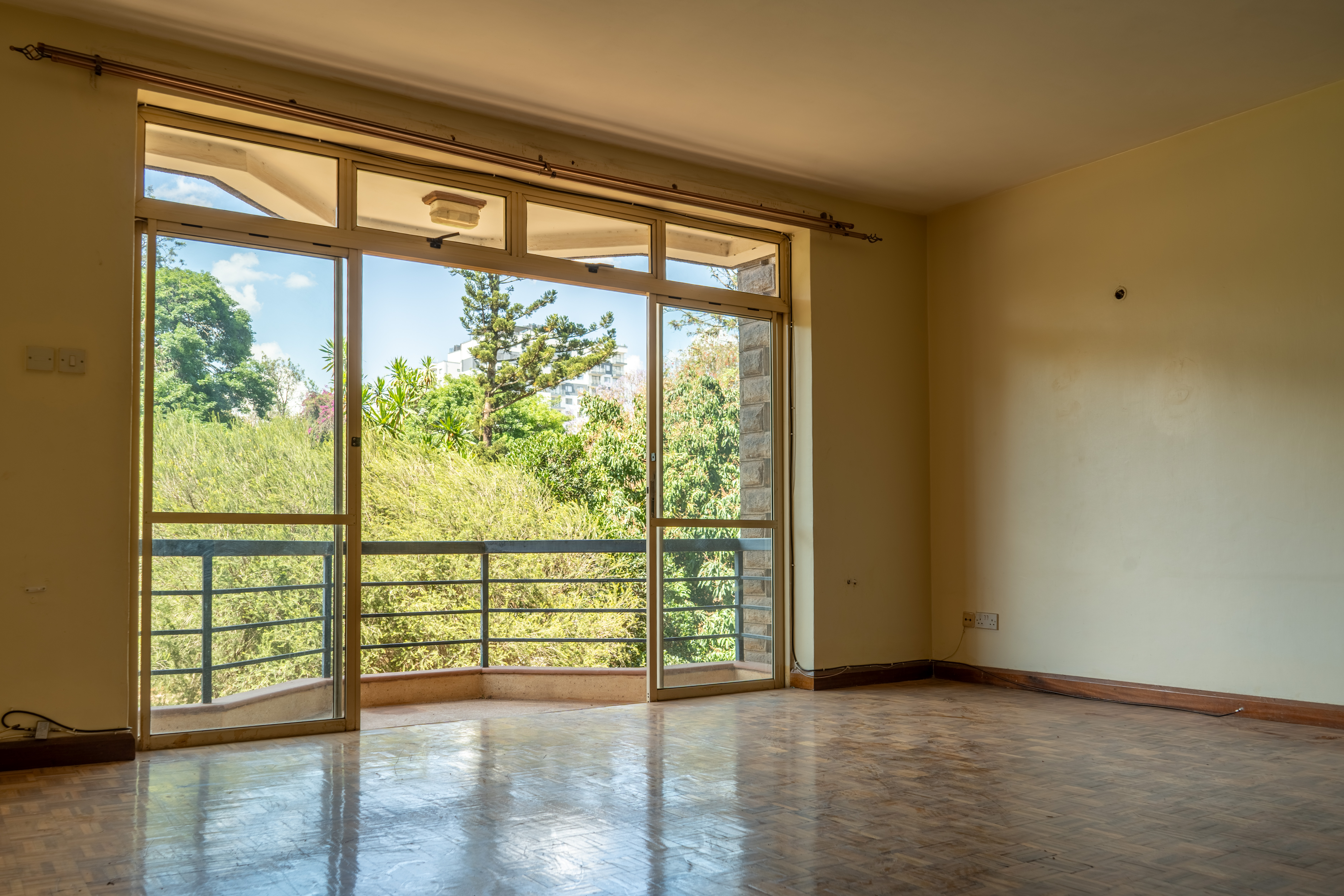 Kenton Court - Image 4
