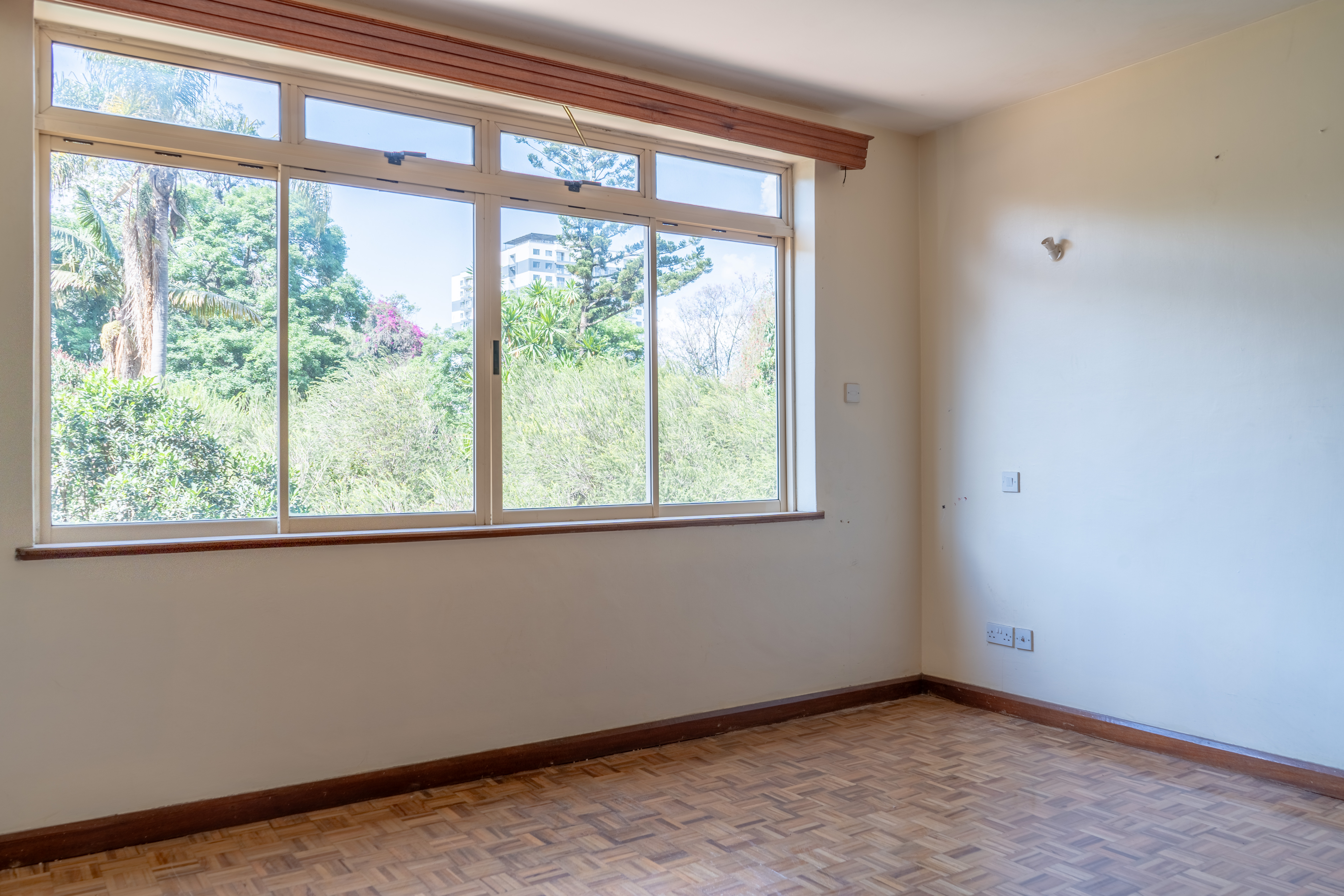 Kenton Court - Image 11