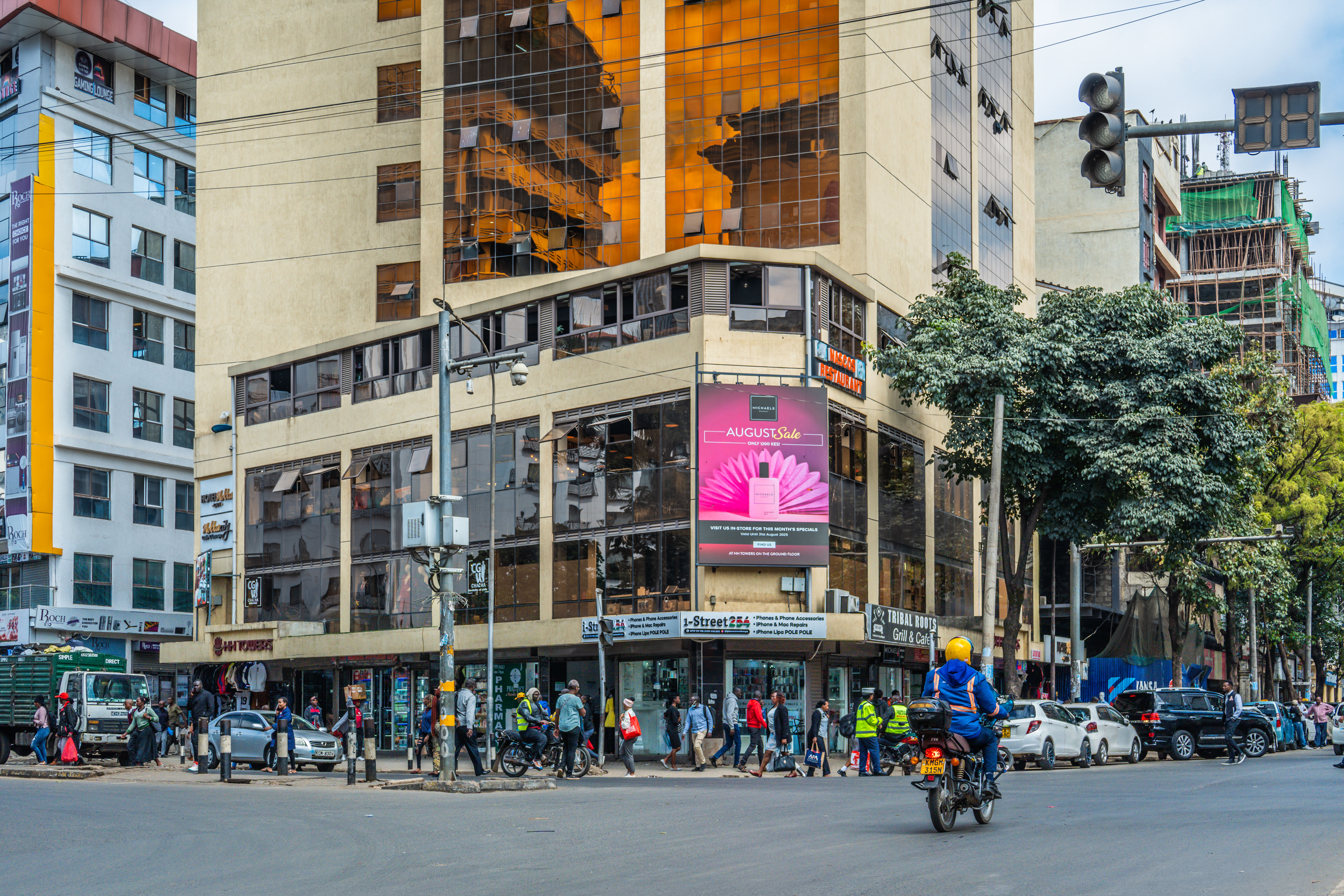 HH Plaza - Image 7